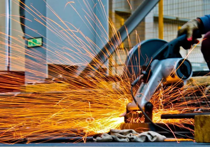 B2B E-Ticaret Portalı Hangi İşletmeler İçin Gereklidir? için süreç ve teknoloji değerlendirmesi